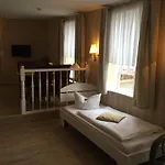 Zum Alten Schifferhaus Aparthotel