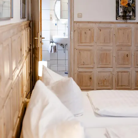 Zum Alten Schifferhaus Aparthotel