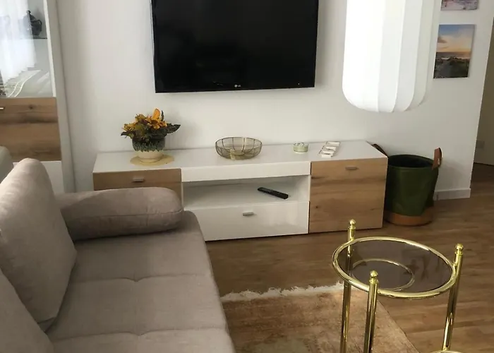 Zum Alten Schifferhaus 3*